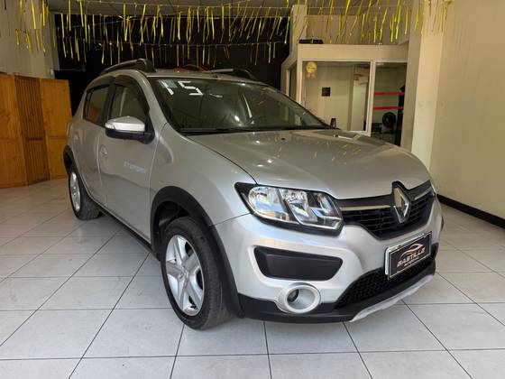 RENAULT SANDERO 1.6 STEPWAY 8V FLEX 4P AUTOMATIZADO