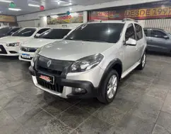 RENAULT SANDERO 1.6 STEPWAY 8V FLEX 4P MANUAL RENAULT SANDERO 1.6 STEPWAY 8V FLEX 4P MANUAL