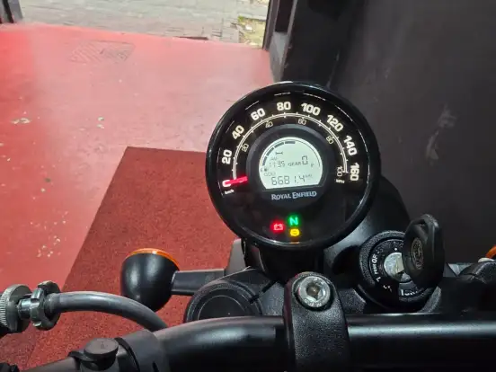 ROYAL ENFIELD-HUNTER 350-2024