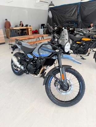 ROYAL ENFIELD-HIMALAYAN 450 SLATE POPPY BLUE-2026