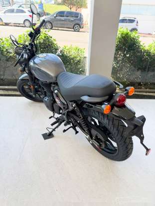 ROYAL ENFIELD-HUNTER 350-2026
