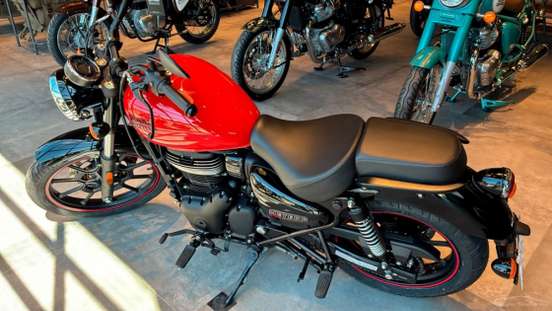 ROYAL ENFIELD-METEOR 350 FIREBALL-2026