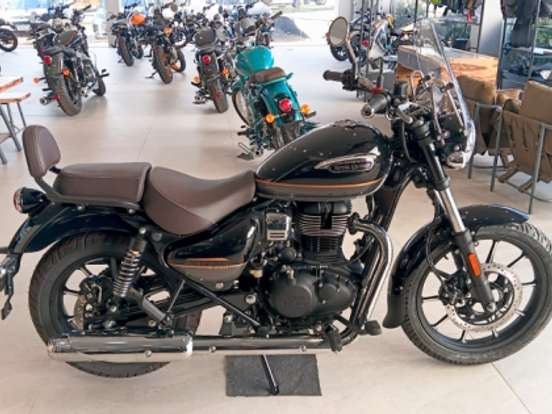 ROYAL ENFIELD-METEOR 350 SUPERNOVA ROYAL ENFIELD-METEOR 350 SUPERNOVA-2026