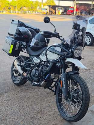 ROYAL ENFIELD-HIMALAYAN 450 KAMET WHITE-2025