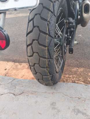 ROYAL ENFIELD-HIMALAYAN 450 KAMET WHITE-2025