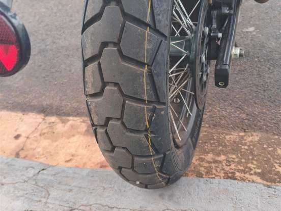 ROYAL ENFIELD-HIMALAYAN 450 KAMET WHITE ROYAL ENFIELD-HIMALAYAN 450 KAMET WHITE-2025