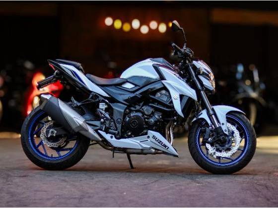 SUZUKI GSX-S750A 
