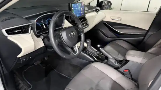 TOYOTA-COROLLA-2025