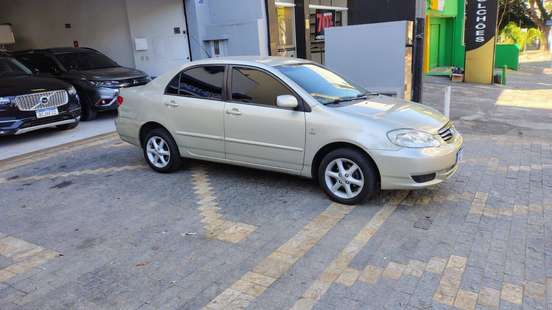 TOYOTA-COROLLA-2004
