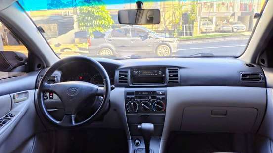 TOYOTA-COROLLA-2004