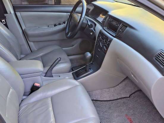 TOYOTA-COROLLA-1.6 XLI 16V GASOLINA 4P AUTOMÁTICO TOYOTA-COROLLA-2004