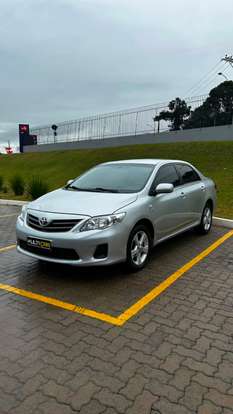 TOYOTA-COROLLA-2011