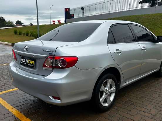 TOYOTA-COROLLA-1.8 GLI 16V FLEX 4P AUTOMÁTICO TOYOTA-COROLLA-2011