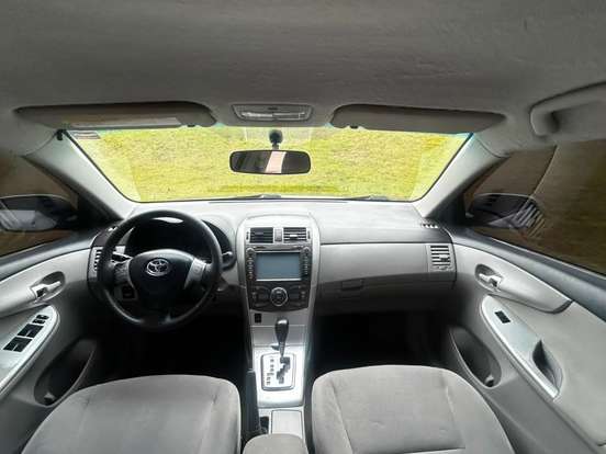 TOYOTA-COROLLA-1.8 GLI 16V FLEX 4P AUTOMÁTICO TOYOTA-COROLLA-2011