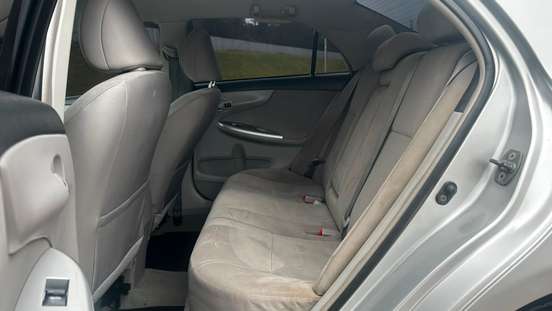 TOYOTA-COROLLA-2011