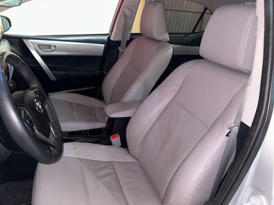 TOYOTA-COROLLA-2015