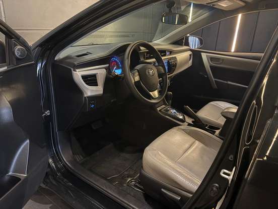 TOYOTA-COROLLA-2016