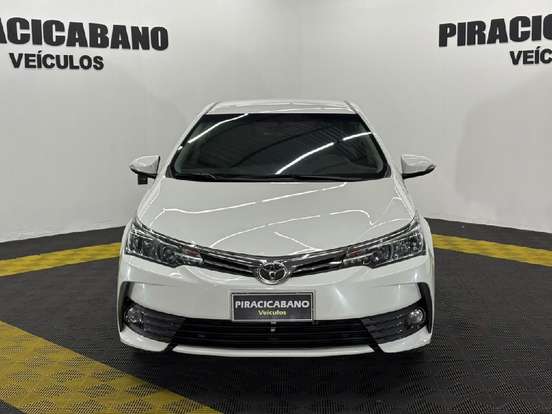TOYOTA-COROLLA-2018