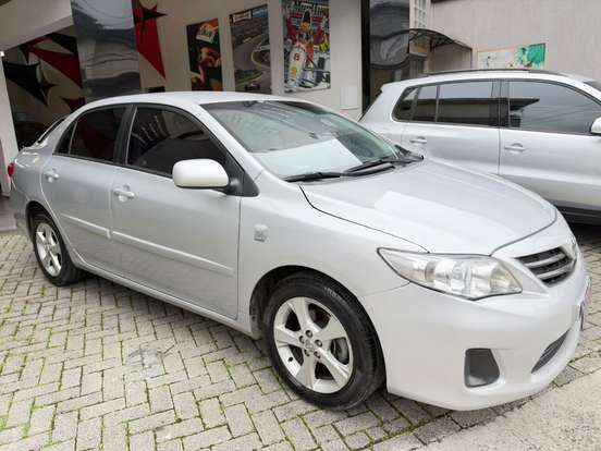 TOYOTA-COROLLA-2012