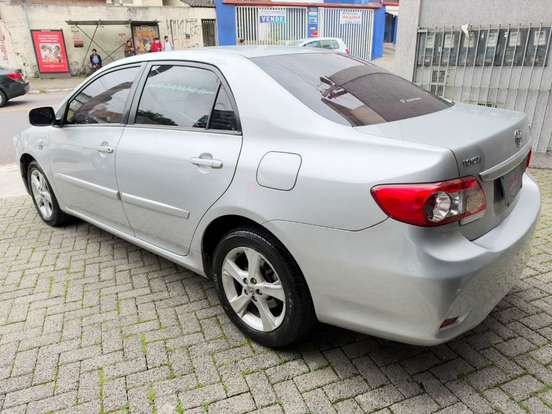 TOYOTA-COROLLA-2012