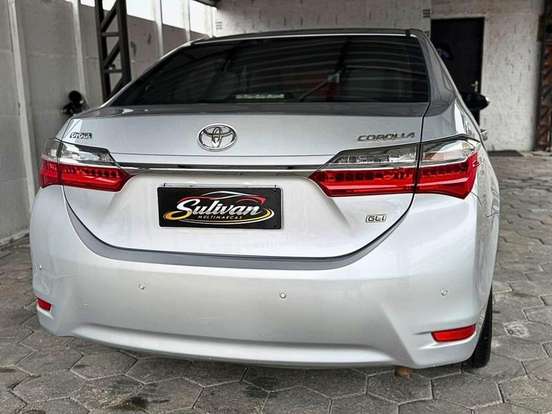 TOYOTA-COROLLA-2017