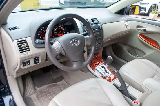 TOYOTA-COROLLA-2009