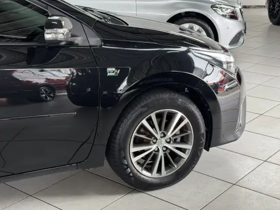 TOYOTA-COROLLA-2015