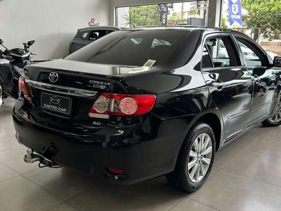 TOYOTA-COROLLA-2.0 ALTIS 16V FLEX 4P AUTOMÁTICO TOYOTA-COROLLA-2011