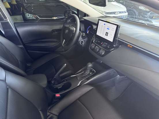 TOYOTA-COROLLA-2025