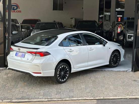 TOYOTA-COROLLA-2023