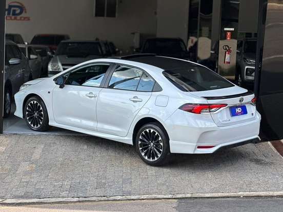 TOYOTA-COROLLA-2023