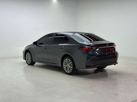 TOYOTA-COROLLA-2025