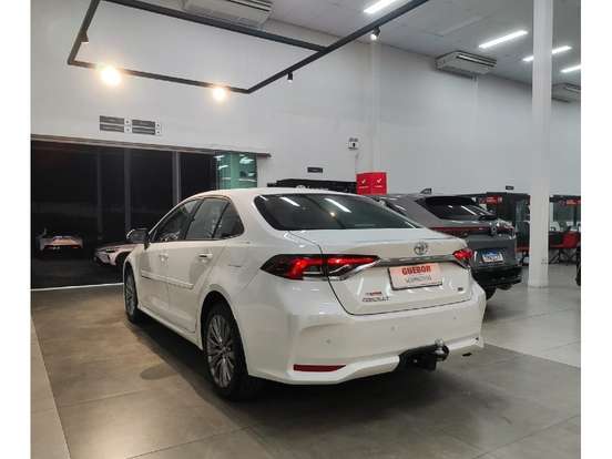 TOYOTA-COROLLA-2025
