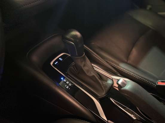 TOYOTA-COROLLA-2021