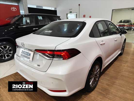 TOYOTA-COROLLA-2025