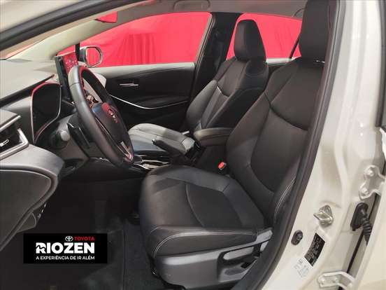 TOYOTA-COROLLA-2025