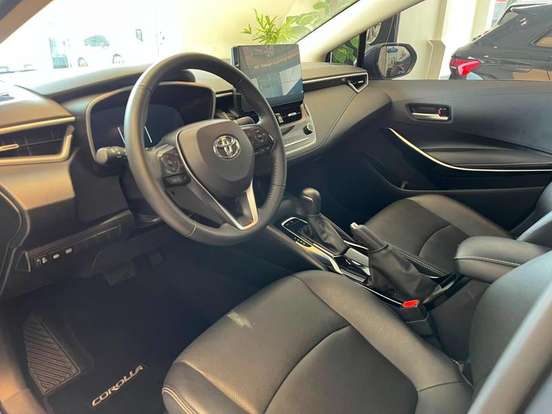 TOYOTA-COROLLA-2025