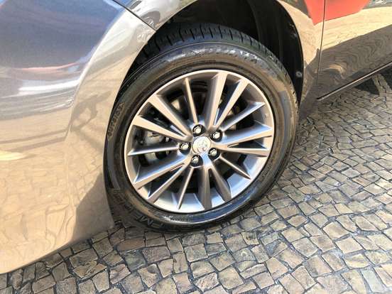 TOYOTA-COROLLA-2016