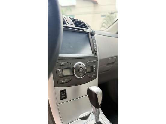 TOYOTA-COROLLA-2012