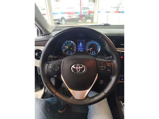 TOYOTA-COROLLA-2017