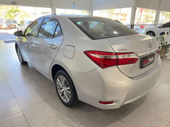 TOYOTA-COROLLA-2014
