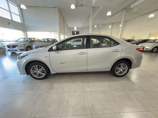 TOYOTA-COROLLA-2014
