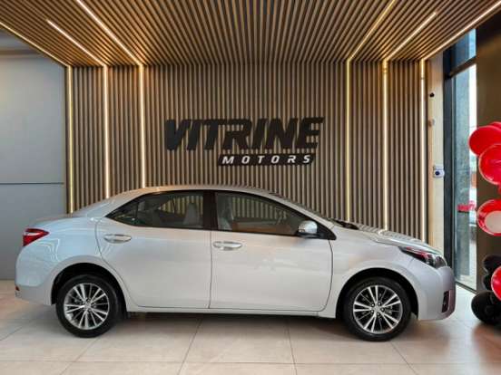 TOYOTA-COROLLA-2015