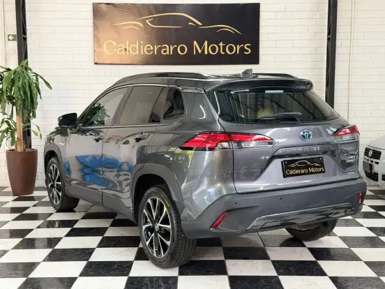 TOYOTA-COROLLA CROSS-2023