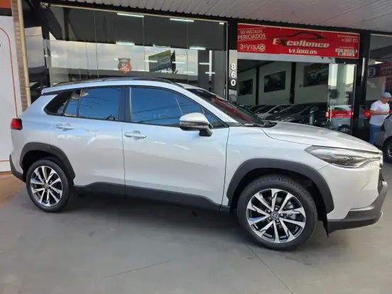 TOYOTA-COROLLA CROSS-2023
