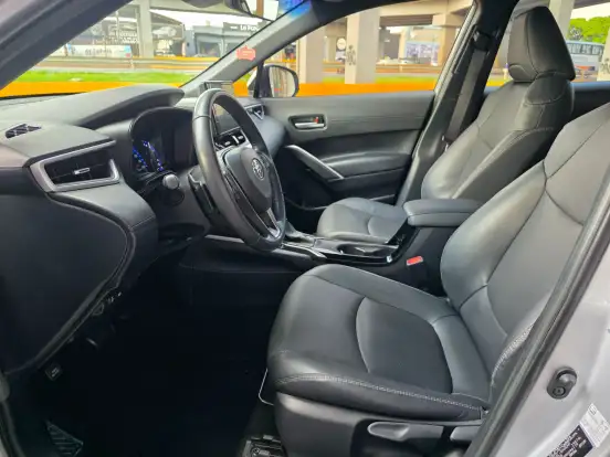 TOYOTA-COROLLA CROSS-2023