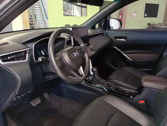 TOYOTA-COROLLA CROSS-2024