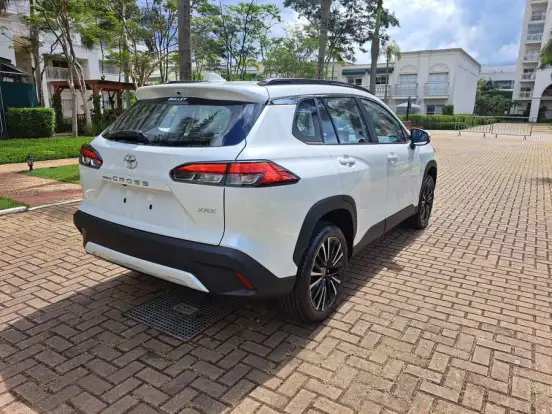 TOYOTA-COROLLA CROSS-2026