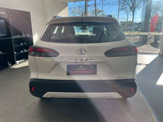 TOYOTA-COROLLA CROSS-2024