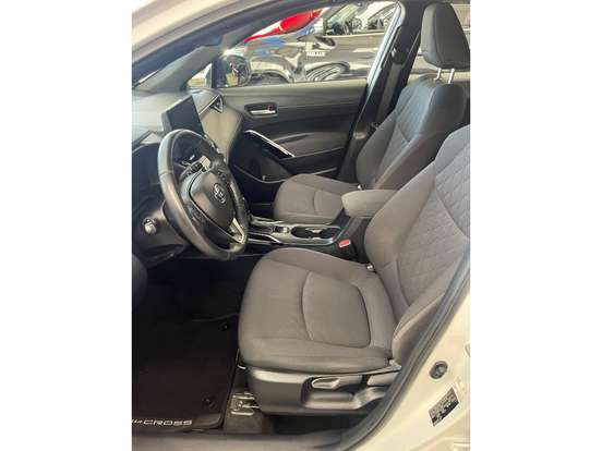 TOYOTA-COROLLA CROSS-2024